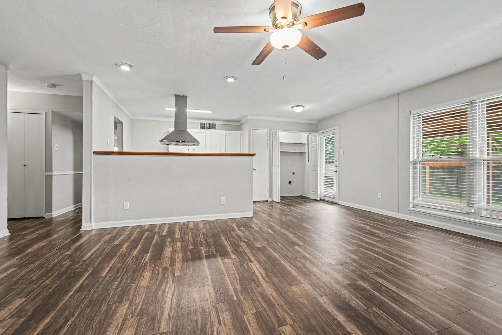 Single Family Residence For Sale in Collin County , 538 Ridgemont Drive, Allen, Texas 75002, 3 Bedroom, 2 Bathroom, 1 Garage spaces, 1,360 Sqft, built in 1977, mls#21300161, Real Estate Agent in Allen, Homes For Sale in Collin county, Homes For Sale in Allen, Realtor in Allen Texas, Real Estate Brokerage Independent Realty Texas, Luminita Cordes Realtor