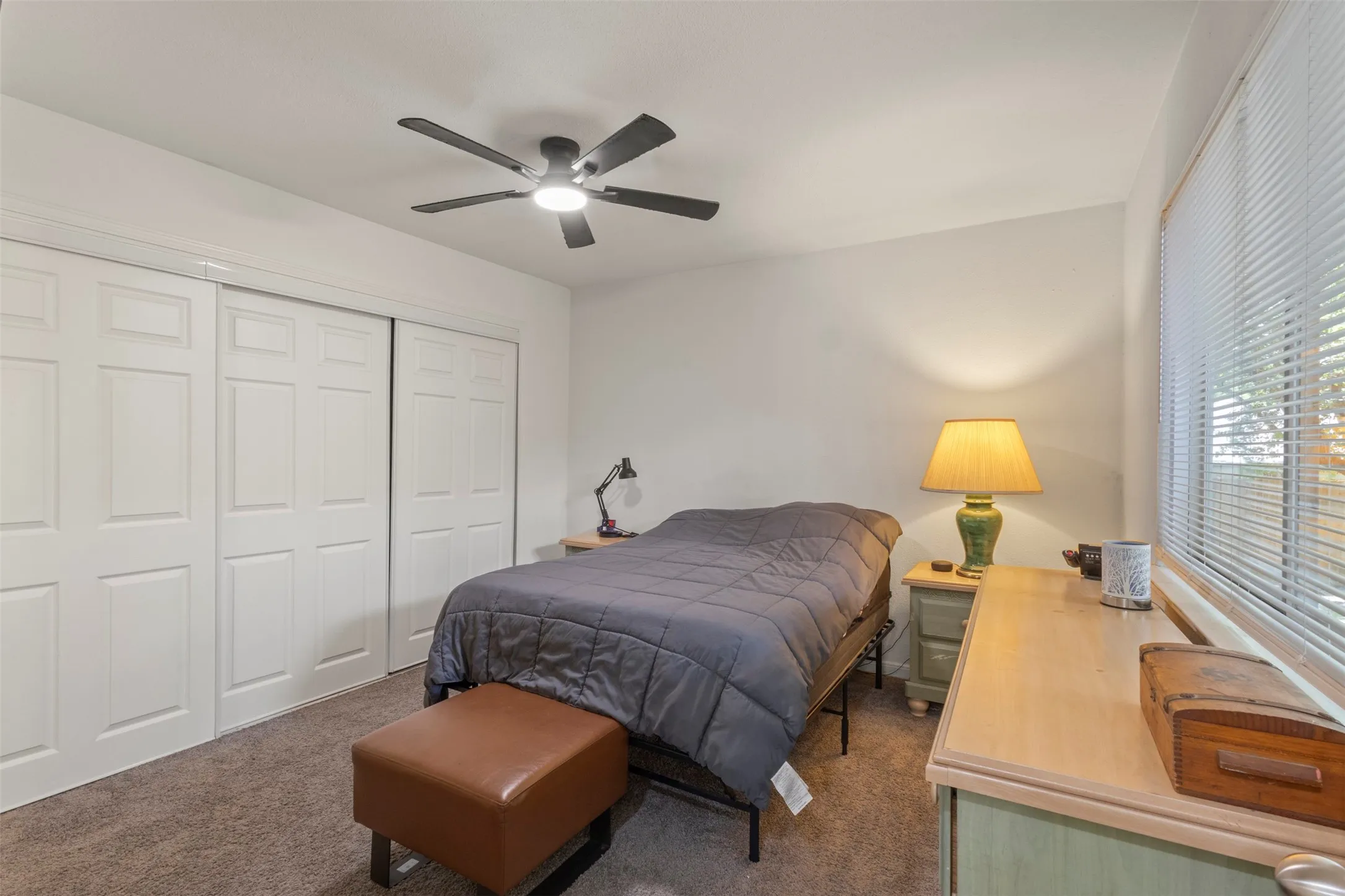 Single Family Residence For Sale in Tarrant County , 5523 Safari Trail, Arlington, Texas 76018, 2 Bedroom, 1 Bathroom, 1 Garage spaces, 806 Sqft, built in 1984, mls#21297933, Real Estate Agent in Arlington, Homes For Sale in Tarrant county, Homes For Sale in Arlington, Realtor in Arlington Texas, Real Estate Brokerage Independent Realty Texas, Luminita Cordes Realtor