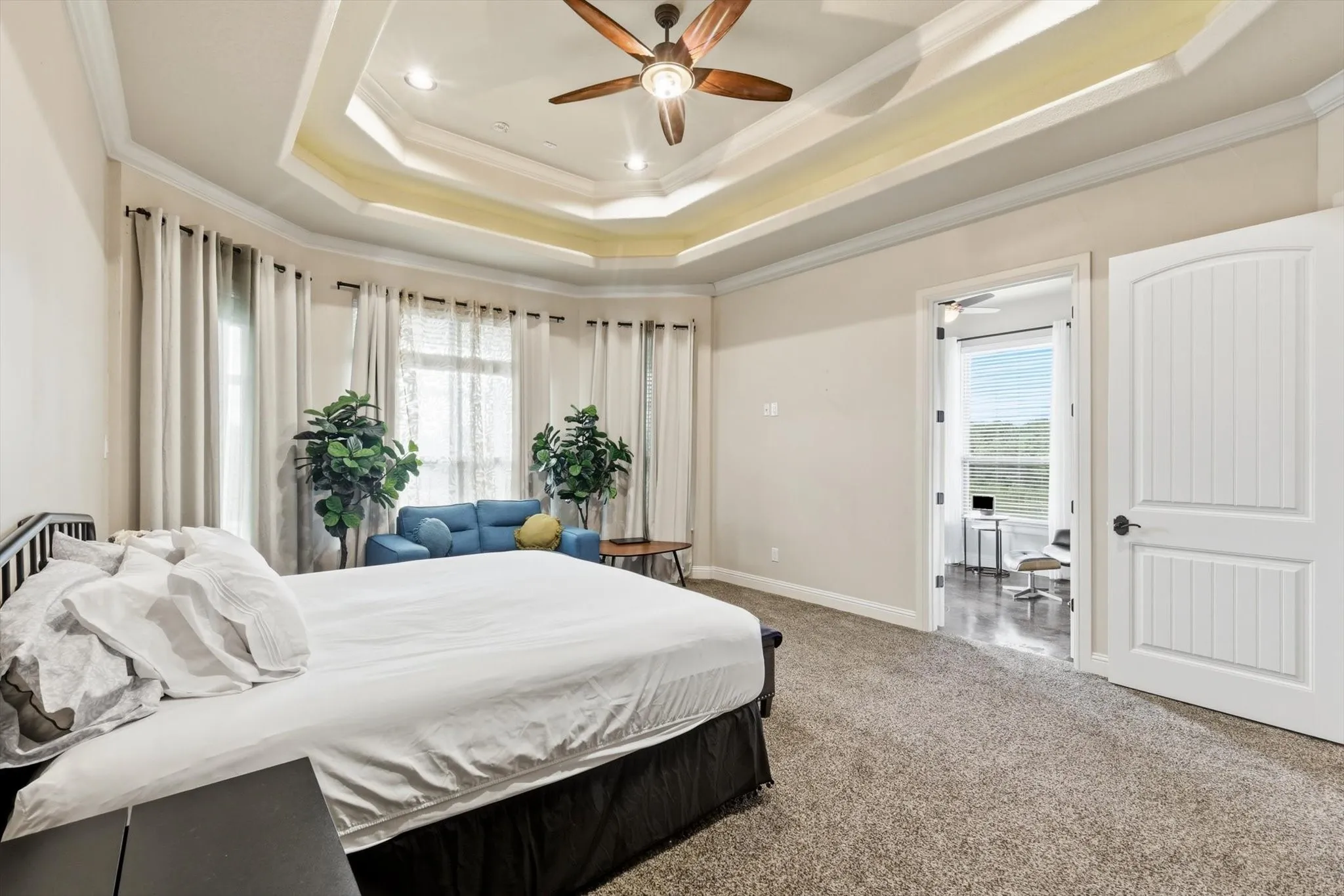 Single Family Residence For Sale in Dallas County , 1040 Lighthouse Court, Grand Prairie, Texas 75104, 5 Bedroom, 5 Bathroom, 5 Garage spaces, 3,960 Sqft, built in 2015, mls#21299273, Real Estate Agent in Grand Prairie, Homes For Sale in Dallas county, Homes For Sale in Grand Prairie, Realtor in Grand Prairie Texas, Real Estate Brokerage Independent Realty Texas, Luminita Cordes Realtor