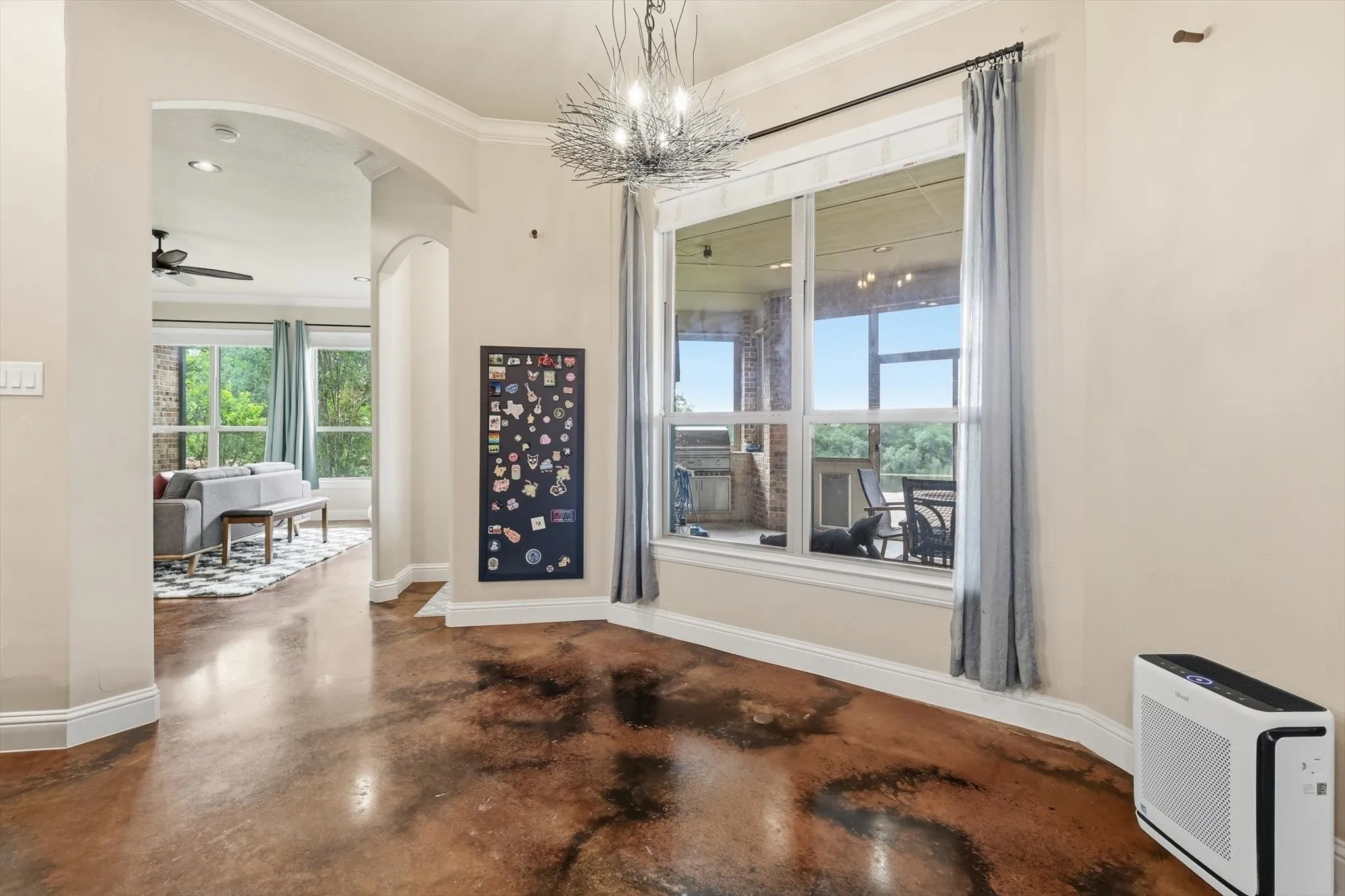 Single Family Residence For Sale in Dallas County , 1040 Lighthouse Court, Grand Prairie, Texas 75104, 5 Bedroom, 5 Bathroom, 5 Garage spaces, 3,960 Sqft, built in 2015, mls#21299273, Real Estate Agent in Grand Prairie, Homes For Sale in Dallas county, Homes For Sale in Grand Prairie, Realtor in Grand Prairie Texas, Real Estate Brokerage Independent Realty Texas, Luminita Cordes Realtor