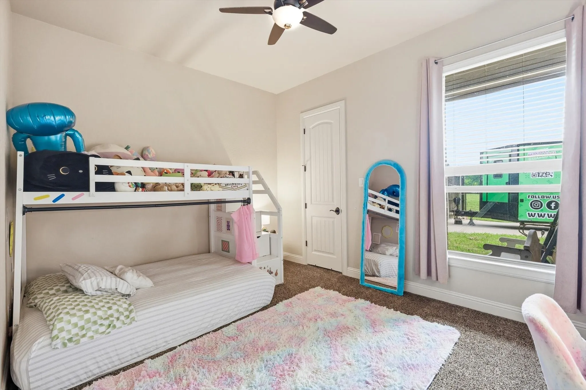 Single Family Residence For Sale in Dallas County , 1040 Lighthouse Court, Grand Prairie, Texas 75104, 5 Bedroom, 5 Bathroom, 5 Garage spaces, 3,960 Sqft, built in 2015, mls#21299273, Real Estate Agent in Grand Prairie, Homes For Sale in Dallas county, Homes For Sale in Grand Prairie, Realtor in Grand Prairie Texas, Real Estate Brokerage Independent Realty Texas, Luminita Cordes Realtor