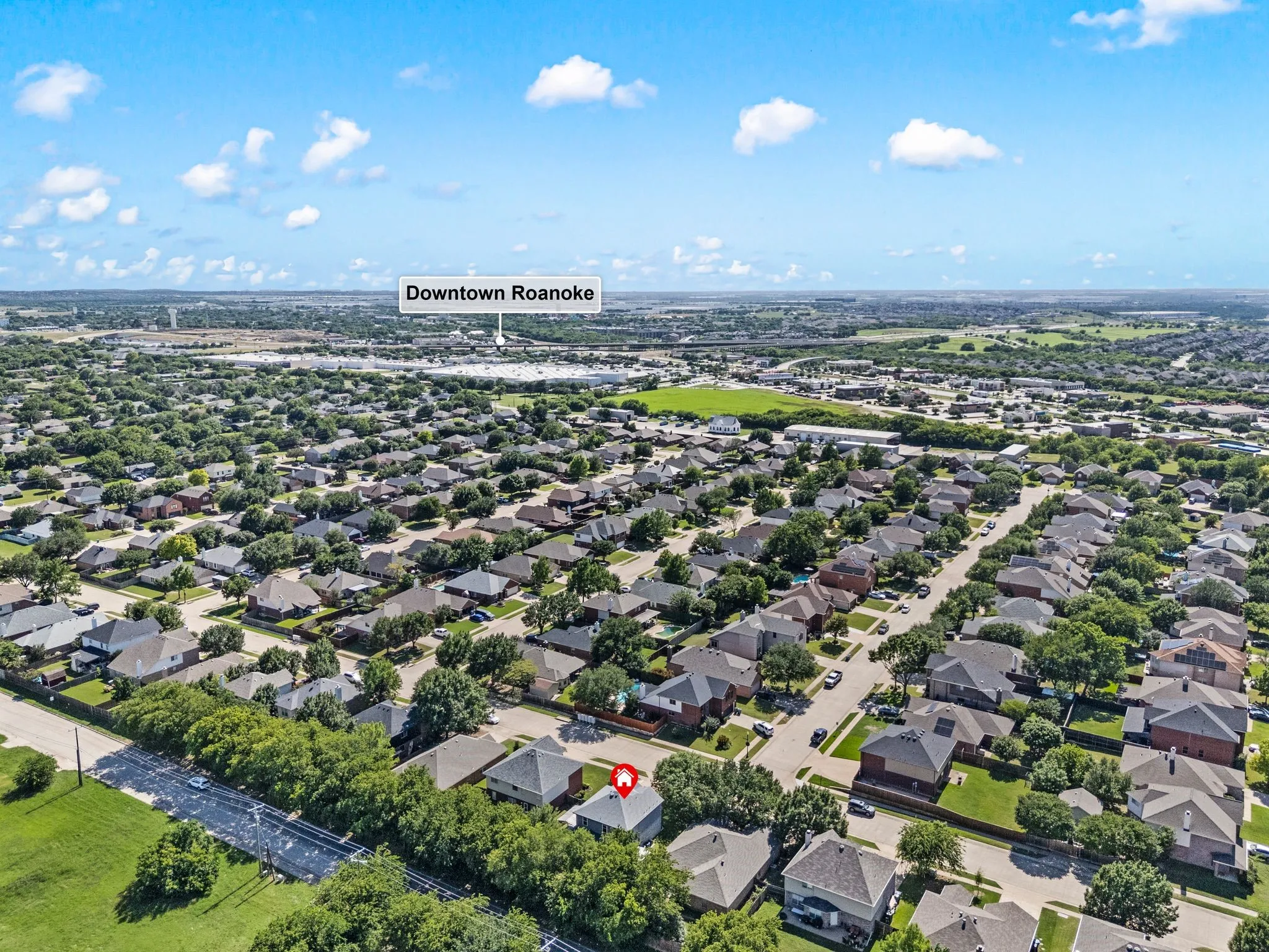Single Family Residence For Sale in Denton County , 2012 Collington Drive, Roanoke, Texas 76262, 3 Bedroom, 3 Bathroom, 2 Garage spaces, 2,064 Sqft, built in 2001, mls#21300867, Real Estate Agent in Roanoke, Homes For Sale in Denton county, Homes For Sale in Roanoke, Realtor in Roanoke Texas, Real Estate Brokerage Independent Realty Texas, Luminita Cordes Realtor
