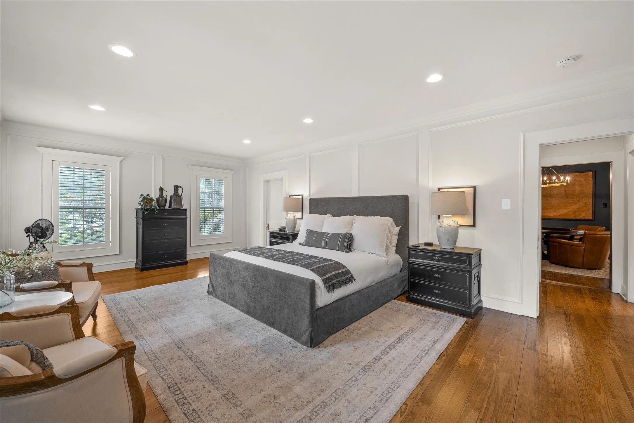 Single Family Residence For Sale in Mc Lennan County , 3601 Hillcrest Drive, Waco, Texas 76708, 5 Bedroom, 4 Bathroom, 2 Garage spaces, 4,606 Sqft, built in 1903, mls#21298486, Real Estate Agent in Waco, Homes For Sale in Mc Lennan county, Homes For Sale in Waco, Realtor in Waco Texas, Real Estate Brokerage Independent Realty Texas, Luminita Cordes Realtor