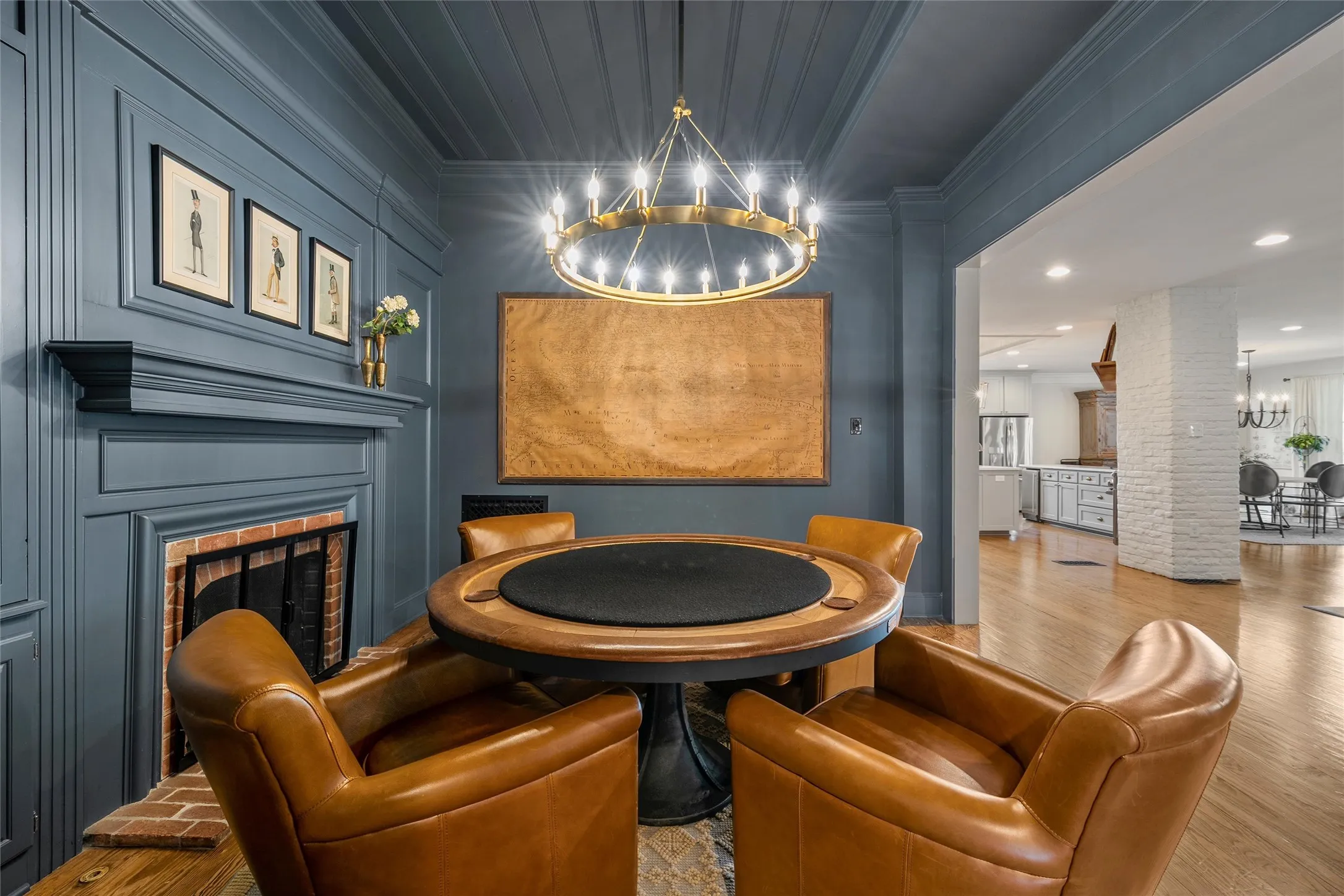 Single Family Residence For Sale in Mc Lennan County , 3601 Hillcrest Drive, Waco, Texas 76708, 5 Bedroom, 4 Bathroom, 2 Garage spaces, 4,606 Sqft, built in 1903, mls#21298486, Real Estate Agent in Waco, Homes For Sale in Mc Lennan county, Homes For Sale in Waco, Realtor in Waco Texas, Real Estate Brokerage Independent Realty Texas, Luminita Cordes Realtor
