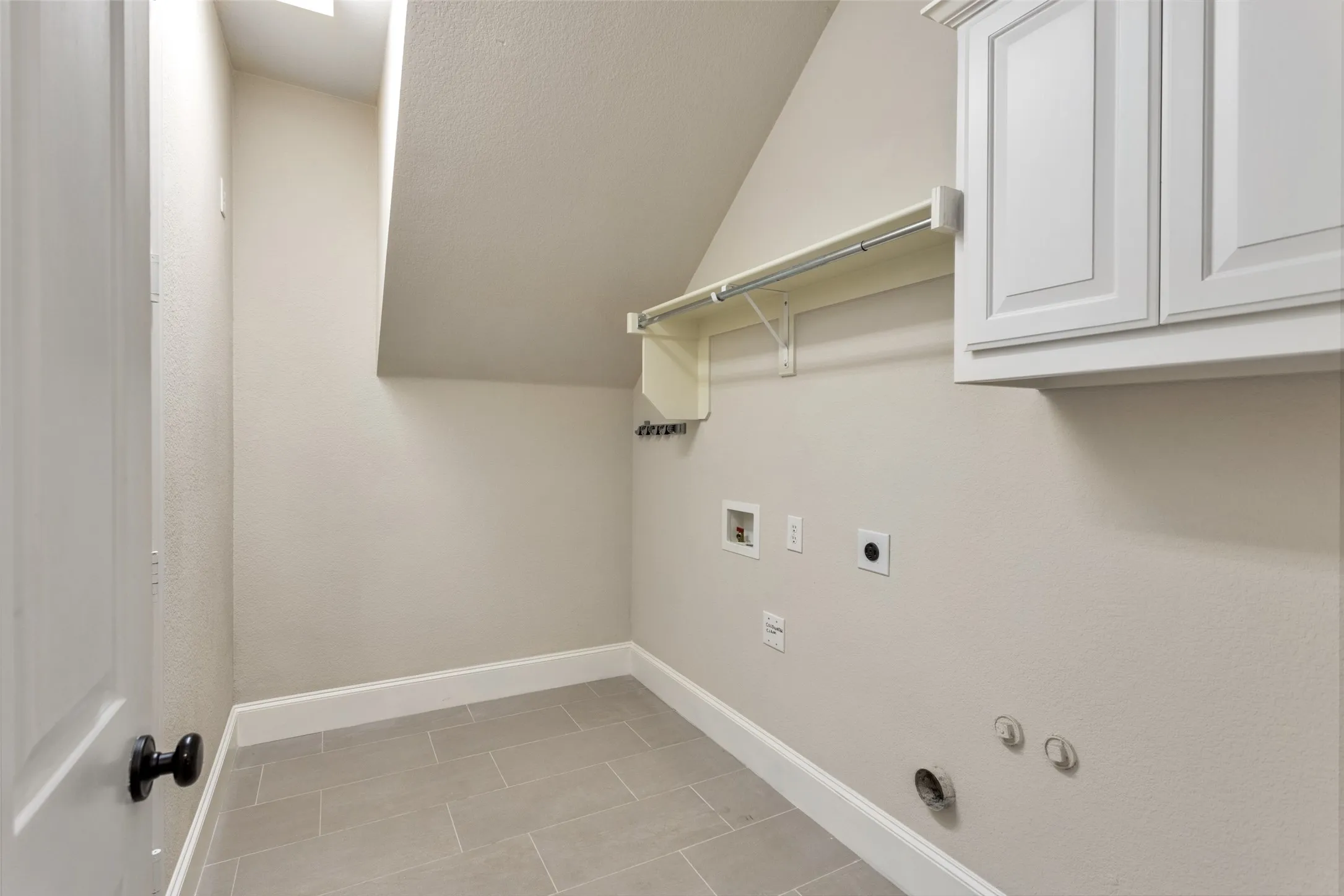 Single Family Residence For Rent in Collin County , 13336 Thornton Drive, Frisco, Texas 75035, 5 Bedroom, 5 Bathroom, 3 Garage spaces, 4,645 Sqft, built in 2009, mls#21301766, Real Estate Agent in Frisco, Homes For Rent in Collin county, Homes For Rent in Frisco, Realtor in Frisco Texas, Real Estate Brokerage Independent Realty Texas, Luminita Cordes Realtor