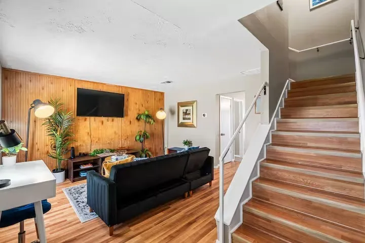 Single Family Residence For Sale in Dallas County , 14 W Townhouse Lane 34, Grand Prairie, Texas 75052, 2 Bedroom, 2 Bathroom, Garage spaces, 1,156 Sqft, built in 1971, mls#21301795, Real Estate Agent in Grand Prairie, Homes For Sale in Dallas county, Homes For Sale in Grand Prairie, Realtor in Grand Prairie Texas, Real Estate Brokerage Independent Realty Texas, Luminita Cordes Realtor