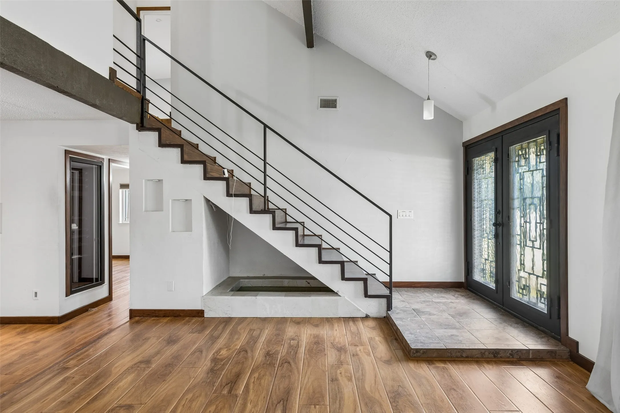 Single Family Residence For Sale in Dallas County , 1303 Berkeley Drive, Richardson, Texas 75081, 4 Bedroom, 2 Bathroom, 2 Garage spaces, 2,318 Sqft, built in 1967, mls#21294919, Real Estate Agent in Richardson, Homes For Sale in Dallas county, Homes For Sale in Richardson, Realtor in Richardson Texas, Real Estate Brokerage Independent Realty Texas, Luminita Cordes Realtor