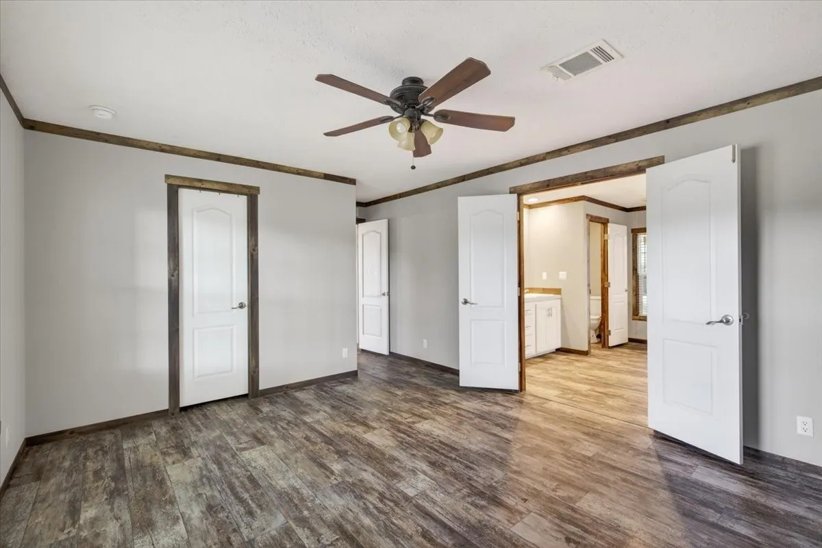 Manufactured Home For Sale in Henderson County , 11079 State Highway 198, Mabank, Texas 75147, 4 Bedroom, 2 Bathroom, Garage spaces, 1,768 Sqft, built in 2020, mls#21302063, Real Estate Agent in Mabank, Homes For Sale in Henderson county, Homes For Sale in Mabank, Realtor in Mabank Texas, Real Estate Brokerage Independent Realty Texas, Luminita Cordes Realtor