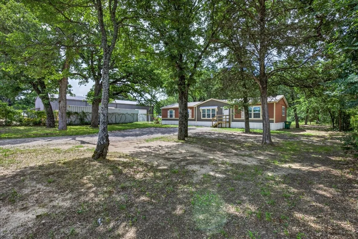 Manufactured Home For Sale in Henderson County , 11079 State Highway 198, Mabank, Texas 75147, 4 Bedroom, 2 Bathroom, Garage spaces, 1,768 Sqft, built in 2020, mls#21302063, Real Estate Agent in Mabank, Homes For Sale in Henderson county, Homes For Sale in Mabank, Realtor in Mabank Texas, Real Estate Brokerage Independent Realty Texas, Luminita Cordes Realtor