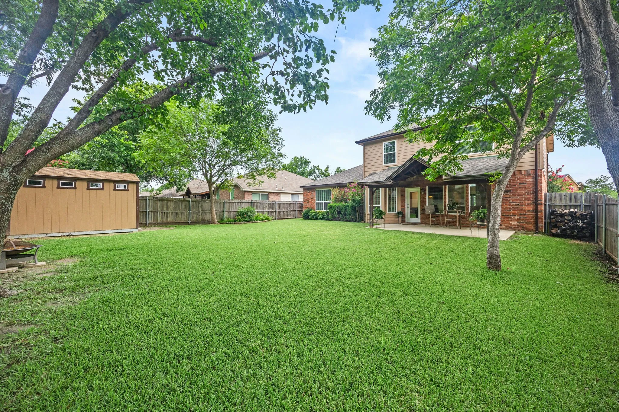 Single Family Residence For Sale in Rockwall County , 871 High Cotton Lane, Rockwall, Texas 75087, 4 Bedroom, 3 Bathroom, 2 Garage spaces, 3,050 Sqft, built in 2002, mls#21302070, Real Estate Agent in Rockwall, Homes For Sale in Rockwall county, Homes For Sale in Rockwall, Realtor in Rockwall Texas, Real Estate Brokerage Independent Realty Texas, Luminita Cordes Realtor