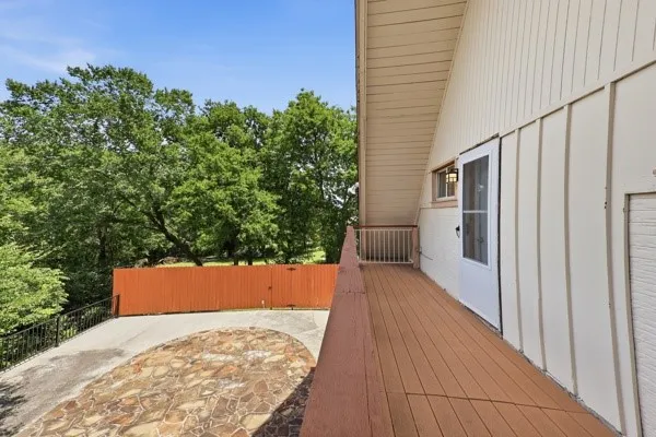 Single Family Residence For Sale in Dallas County , 205 Roaring Springs Drive, De Soto, Texas 75115, 4 Bedroom, 3 Bathroom, 2 Garage spaces, 2,520 Sqft, built in 1965, mls#21301682, Real Estate Agent in De Soto, Homes For Sale in Dallas county, Homes For Sale in De Soto, Realtor in De Soto Texas, Real Estate Brokerage Independent Realty Texas, Luminita Cordes Realtor