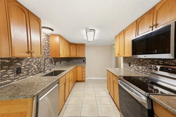 Single Family Residence For Sale in Dallas County , 205 Roaring Springs Drive, De Soto, Texas 75115, 4 Bedroom, 3 Bathroom, 2 Garage spaces, 2,520 Sqft, built in 1965, mls#21301682, Real Estate Agent in De Soto, Homes For Sale in Dallas county, Homes For Sale in De Soto, Realtor in De Soto Texas, Real Estate Brokerage Independent Realty Texas, Luminita Cordes Realtor