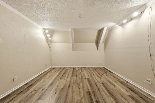 Single Family Residence For Sale in Dallas County , 205 Roaring Springs Drive, De Soto, Texas 75115, 4 Bedroom, 3 Bathroom, 2 Garage spaces, 2,520 Sqft, built in 1965, mls#21301682, Real Estate Agent in De Soto, Homes For Sale in Dallas county, Homes For Sale in De Soto, Realtor in De Soto Texas, Real Estate Brokerage Independent Realty Texas, Luminita Cordes Realtor