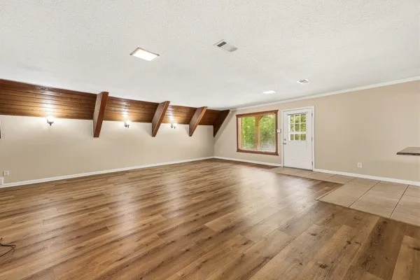 Single Family Residence For Sale in Dallas County , 205 Roaring Springs Drive, De Soto, Texas 75115, 4 Bedroom, 3 Bathroom, 2 Garage spaces, 2,520 Sqft, built in 1965, mls#21301682, Real Estate Agent in De Soto, Homes For Sale in Dallas county, Homes For Sale in De Soto, Realtor in De Soto Texas, Real Estate Brokerage Independent Realty Texas, Luminita Cordes Realtor