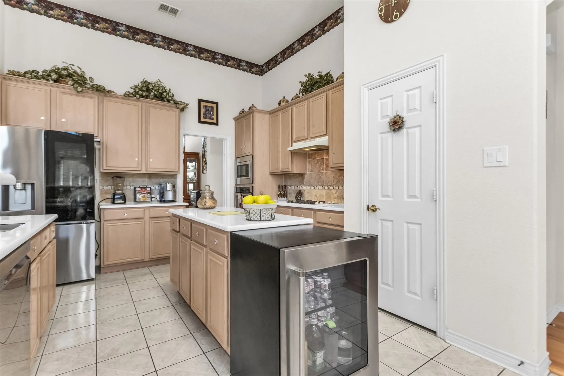 Island Kitchen Has Large Pantry and Overlooks Family Room!