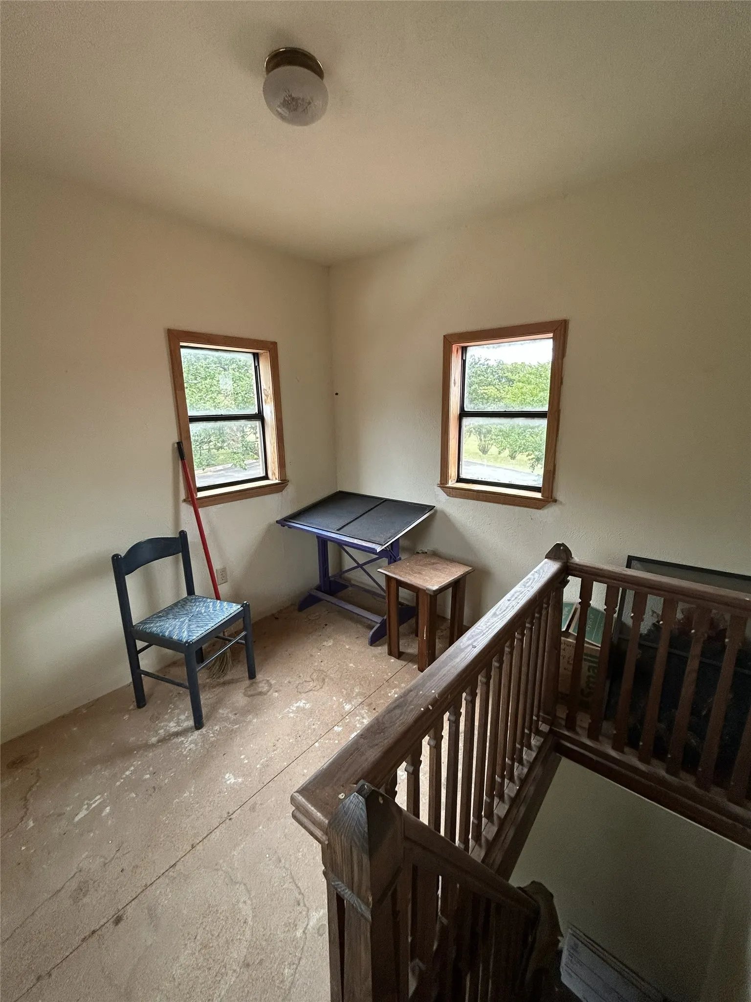 Single Family Residence For Sale in Eastland County , 402 County Road 455, Ranger, Texas 76470, 3 Bedroom, 3 Bathroom, 3 Garage spaces, 5,050 Sqft, built in 1978, mls#21302096, Real Estate Agent in Ranger, Homes For Sale in Eastland county, Homes For Sale in Ranger, Realtor in Ranger Texas, Real Estate Brokerage Independent Realty Texas, Luminita Cordes Realtor