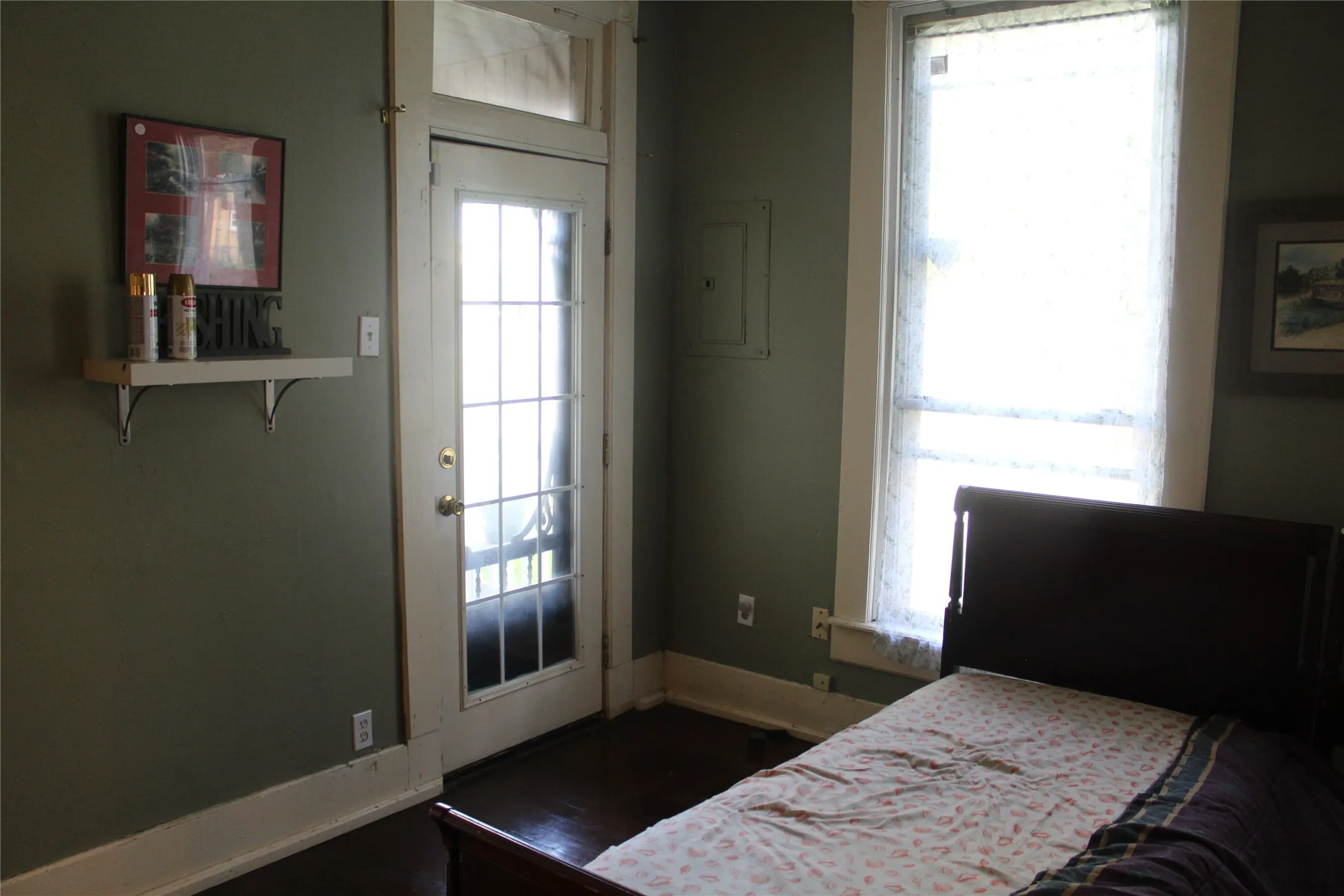 Single Family Residence For Sale in Hunt County , 2818 S Blades Street, Greenville, Texas 75401, 3 Bedroom, 2 Bathroom, Garage spaces, 1,375 Sqft, built in 1926, mls#21292731, Real Estate Agent in Greenville, Homes For Sale in Hunt county, Homes For Sale in Greenville, Realtor in Greenville Texas, Real Estate Brokerage Independent Realty Texas, Luminita Cordes Realtor