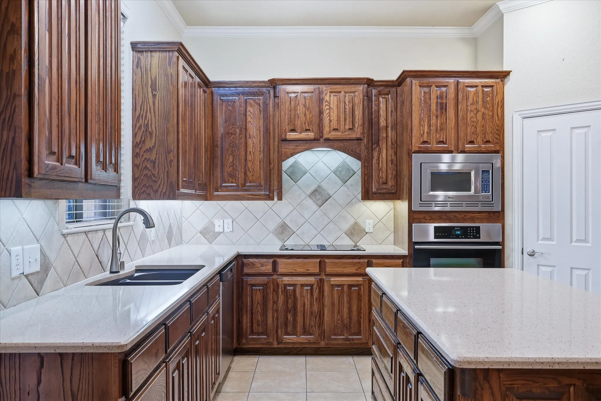 Tons of cabinetry provides for great storage. Lots of counterspace provides for large prep areas.