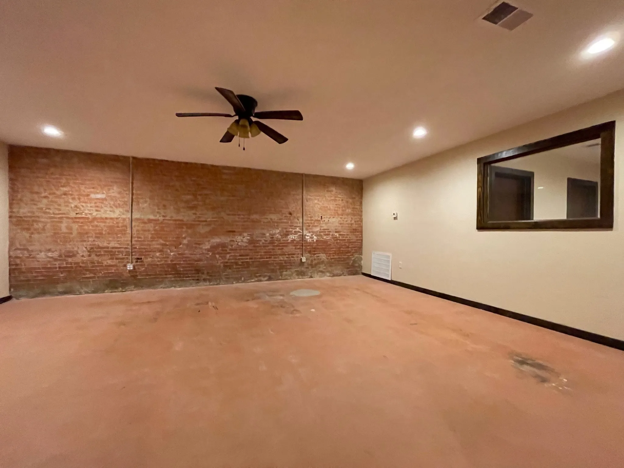 Business For Sale in Wood County , 189 Broadway, Alba, Texas 75410, 0, 0, Garage spaces, 0 Sqft, built in 1910, mls#21297553, Real Estate Agent in Alba, Homes For Sale in Wood county, Homes For Sale in Alba, Realtor in Alba Texas, Real Estate Brokerage Independent Realty Texas, Luminita Cordes Realtor