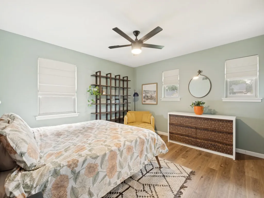 Single Family Residence For Sale in Dallas County , 9135 Bretshire Drive, Dallas, Texas 75228, 3 Bedroom, 3 Bathroom, 2 Garage spaces, 1,992 Sqft, built in 1961, mls#21301961, Real Estate Agent in Dallas, Homes For Sale in Dallas county, Homes For Sale in Dallas, Realtor in Dallas Texas, Real Estate Brokerage Independent Realty Texas, Luminita Cordes Realtor