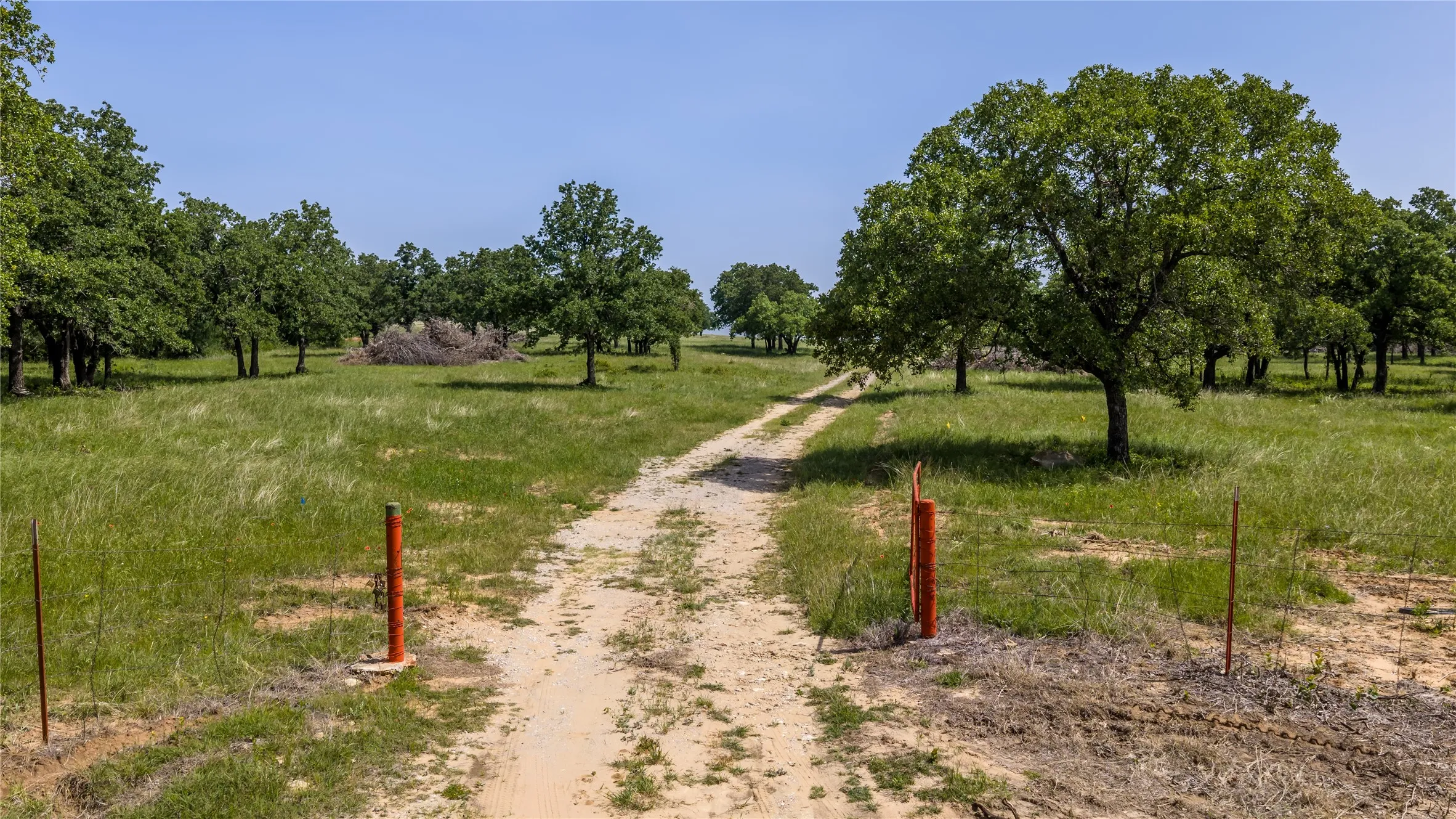 Unimproved Land For Sale in Erath County , 2112 County Road 126, Gordon, Texas 76453, 0, 0, Garage spaces, 0 Sqft, built in 0, Price $700,000, mls#21302141, Real Estate Agent in Gordon, Homes For Sale in Erath county, Homes For Sale in Gordon, Realtor in Gordon Texas, Real Estate Brokerage Independent Realty Texas, Luminita Cordes Realtor