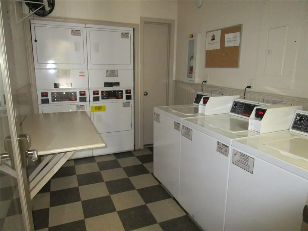 Condominium For Sale in Dallas County , 4859 Cedar Springs Road 154, Dallas, Texas 75219, 2 Bedroom, 1 Bathroom, 1 Garage spaces, 841 Sqft, built in 1970, mls#21302142, Real Estate Agent in Dallas, Homes For Sale in Dallas county, Homes For Sale in Dallas, Realtor in Dallas Texas, Real Estate Brokerage Independent Realty Texas, Luminita Cordes Realtor