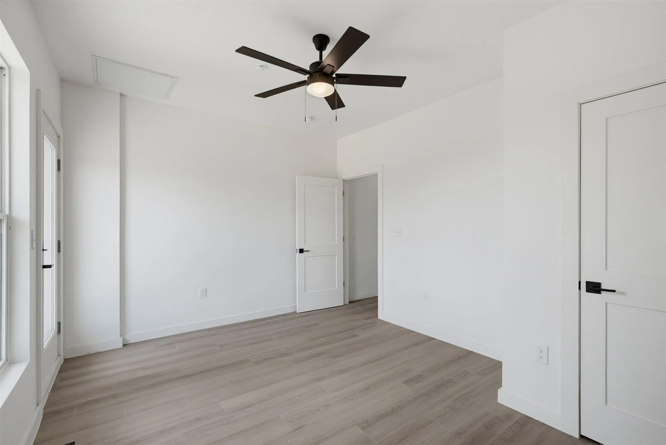 Townhouse For Rent in Dallas County , 516 S O Connor Road, Irving, Texas 75060, 4 Bedroom, 4 Bathroom, 2 Garage spaces, 2,244 Sqft, built in 2024, mls#21300094, Real Estate Agent in Irving, Homes For Rent in Dallas county, Homes For Rent in Irving, Realtor in Irving Texas, Real Estate Brokerage Independent Realty Texas, Luminita Cordes Realtor
