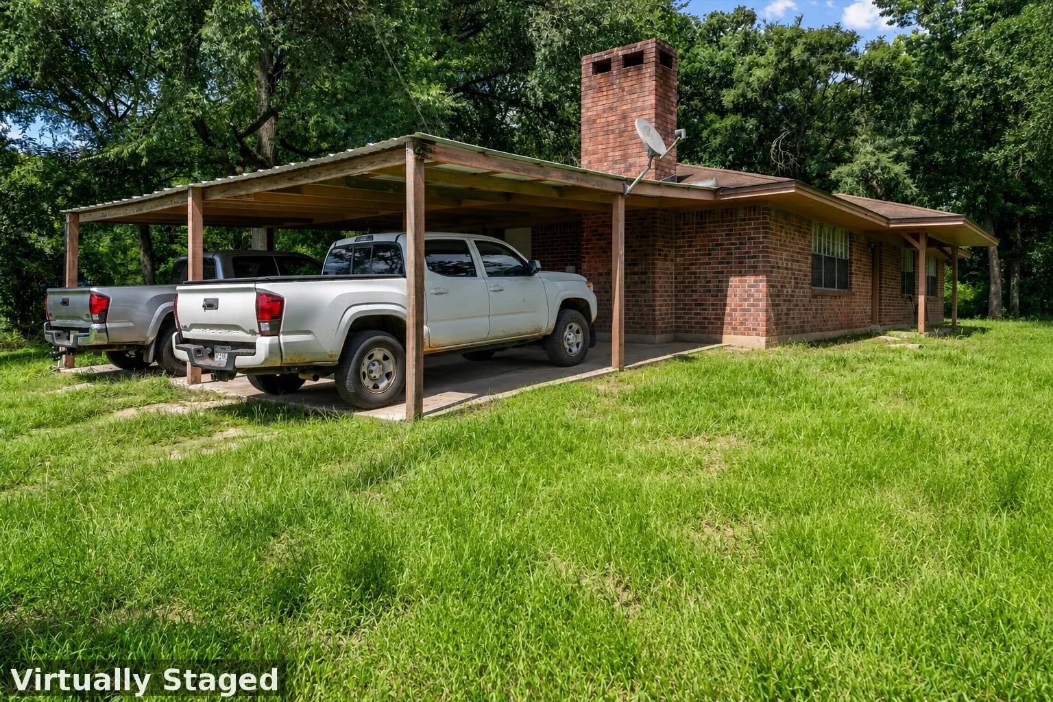 Red Brick Home 3 bedroom 1.5 bath