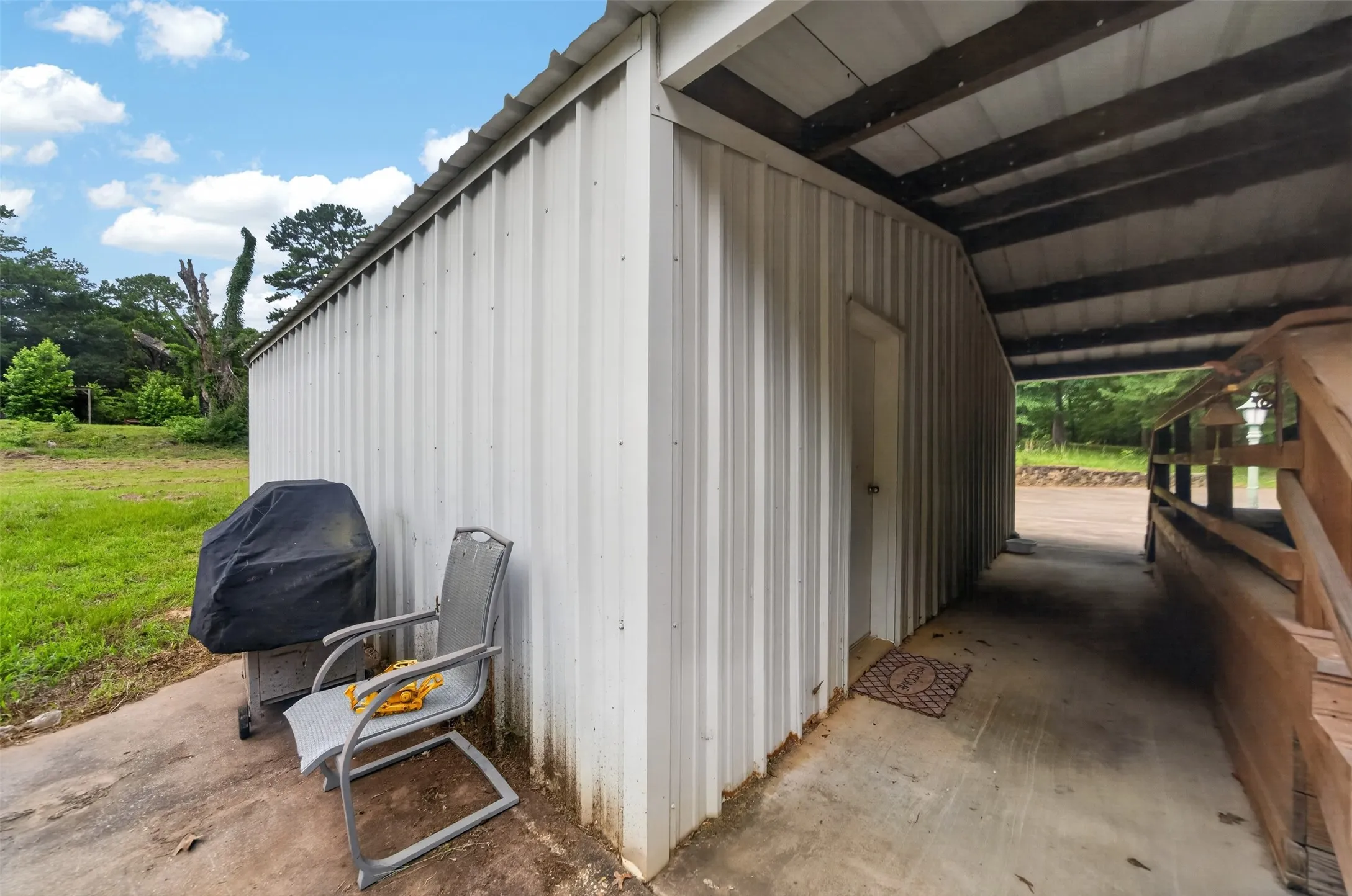 Manufactured Home For Sale in Henderson County , 13314 County Road 4336, Larue, Texas 75770, 3 Bedrooms, 1 Bathroom, 2 Garage spaces, 1,966 Sqft, built in 1998, Price $450,000, mls#21300738, Real Estate Agent in Larue, Homes For Sale in Henderson county, Homes For Sale in Larue, Realtor in Larue Texas, Real Estate Brokerage Independent Realty Texas, Luminita Cordes Realtor