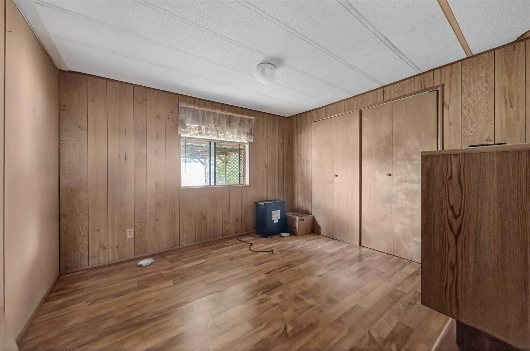 Manufactured Home For Sale in Henderson County , 13314 County Road 4336, Larue, Texas 75770, 3 Bedrooms, 1 Bathroom, 2 Garage spaces, 1,966 Sqft, built in 1998, Price $450,000, mls#21300738, Real Estate Agent in Larue, Homes For Sale in Henderson county, Homes For Sale in Larue, Realtor in Larue Texas, Real Estate Brokerage Independent Realty Texas, Luminita Cordes Realtor