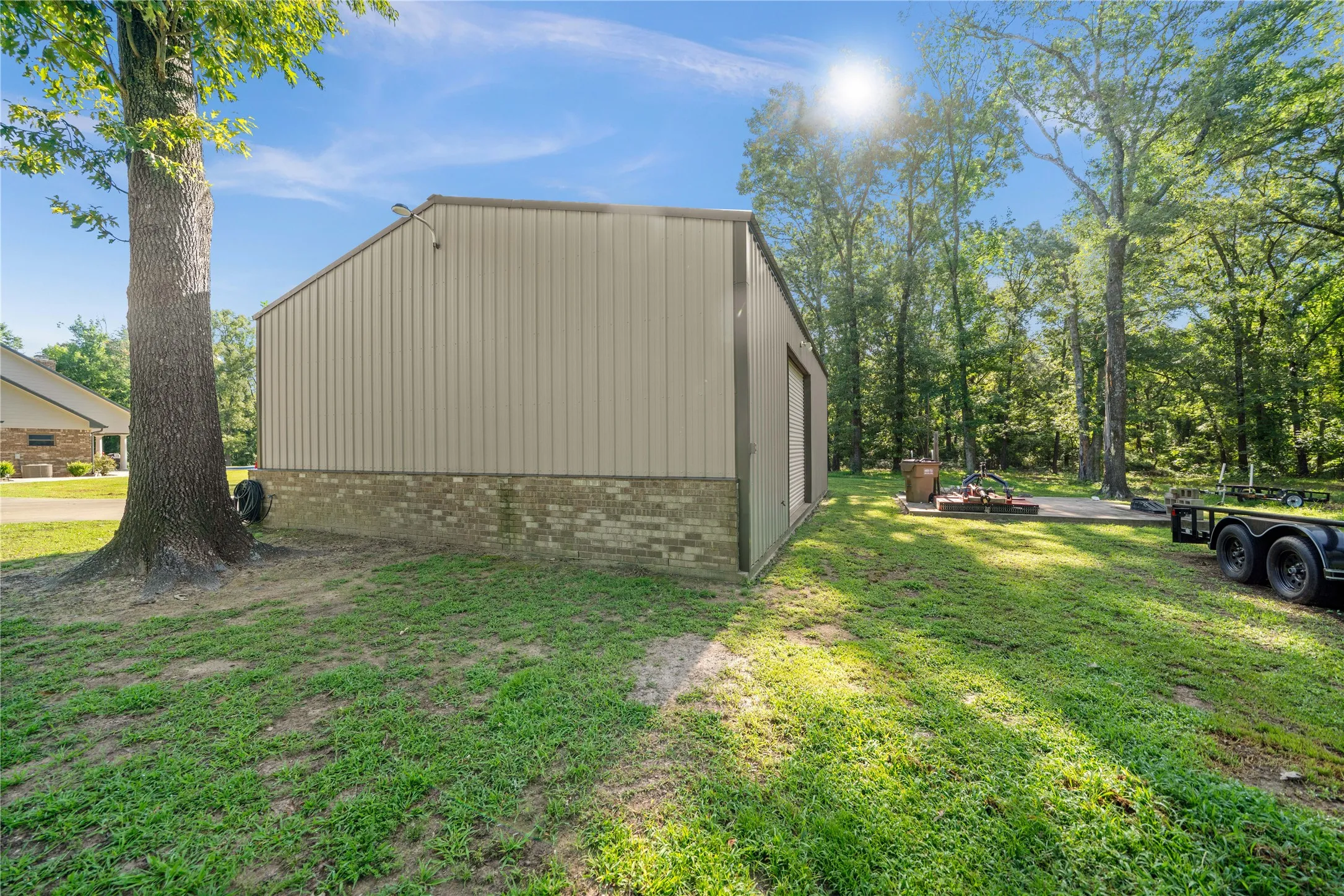 Single Family Residence For Sale in Wood County , 1054 County Road 4116, Quitman, Texas 75783, 4 Bedroom, 4 Bathroom, 2 Garage spaces, 4,405 Sqft, built in 2005, mls#21302057, Real Estate Agent in Quitman, Homes For Sale in Wood county, Homes For Sale in Quitman, Realtor in Quitman Texas, Real Estate Brokerage Independent Realty Texas, Luminita Cordes Realtor