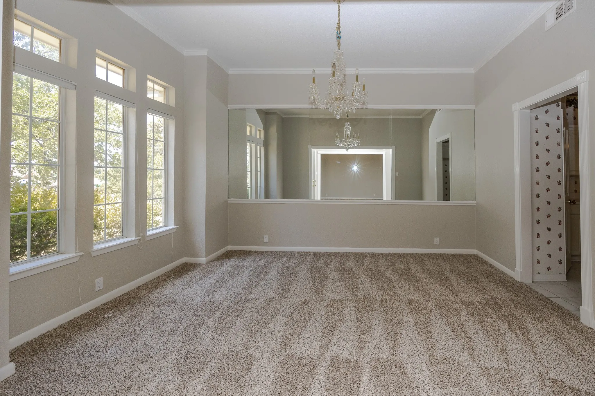 Single Family Residence For Rent in Denton County , 4525 Teasley Lane, Denton, Texas 76210, 4 Bedroom, 2 Bathroom, 2 Garage spaces, 2,915 Sqft, built in 1995, mls#21302197, Real Estate Agent in Denton, Homes For Rent in Denton county, Homes For Rent in Denton, Realtor in Denton Texas, Real Estate Brokerage Independent Realty Texas, Luminita Cordes Realtor