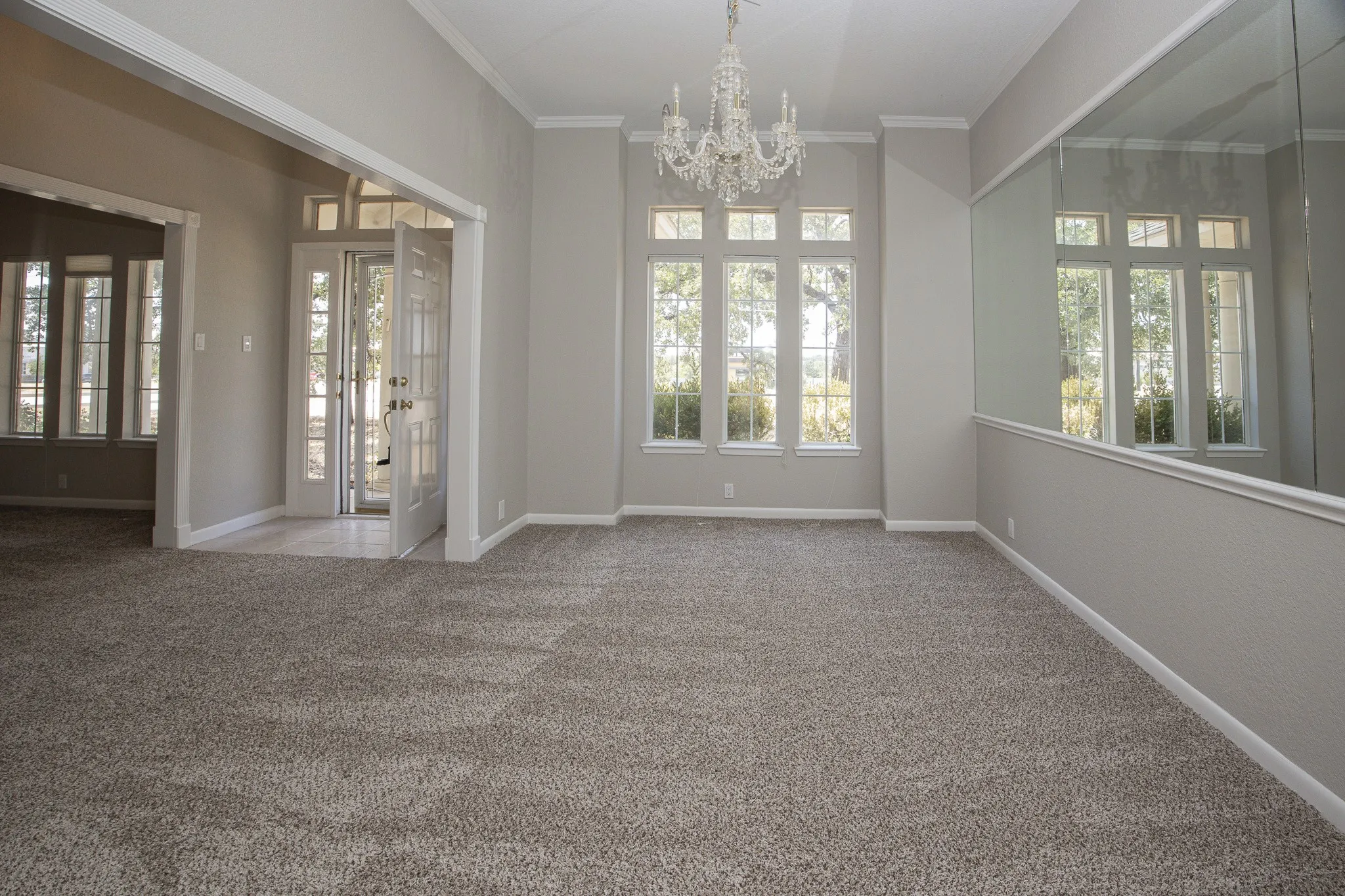 Single Family Residence For Rent in Denton County , 4525 Teasley Lane, Denton, Texas 76210, 4 Bedroom, 2 Bathroom, 2 Garage spaces, 2,915 Sqft, built in 1995, mls#21302197, Real Estate Agent in Denton, Homes For Rent in Denton county, Homes For Rent in Denton, Realtor in Denton Texas, Real Estate Brokerage Independent Realty Texas, Luminita Cordes Realtor