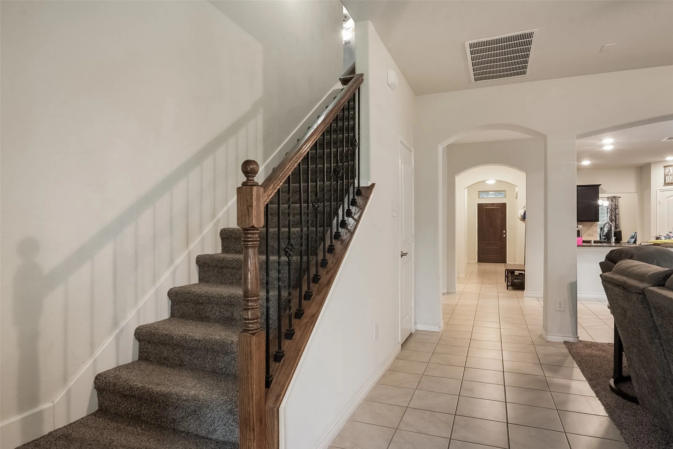 Single Family Residence For Sale in Grayson County , 1733 Beasley Street, Van Alstyne, Texas 75495, 4 Bedroom, 3 Bathroom, 2 Garage spaces, 2,983 Sqft, built in 2018, mls#21301978, Real Estate Agent in Van Alstyne, Homes For Sale in Grayson county, Homes For Sale in Van Alstyne, Realtor in Van Alstyne Texas, Real Estate Brokerage Independent Realty Texas, Luminita Cordes Realtor