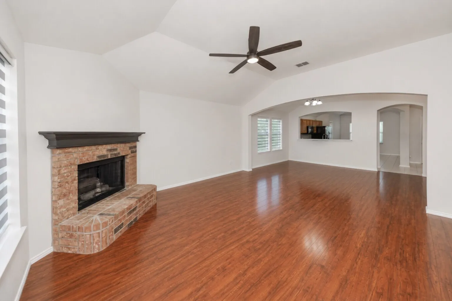 Single Family Residence For Rent in Tarrant County , 10061 Pronghorn Lane, Fort Worth, Texas 76108, 3 Bedrooms, 2 Bathrooms, 2 Garage spaces, 1,694 Sqft, built in 2008, Price $1,995, mls#21279320, Real Estate Agent in Fort Worth, Homes For Rent in Tarrant county, Homes For Rent in Fort Worth, Realtor in Fort Worth Texas, Real Estate Brokerage Independent Realty Texas, Luminita Cordes Realtor