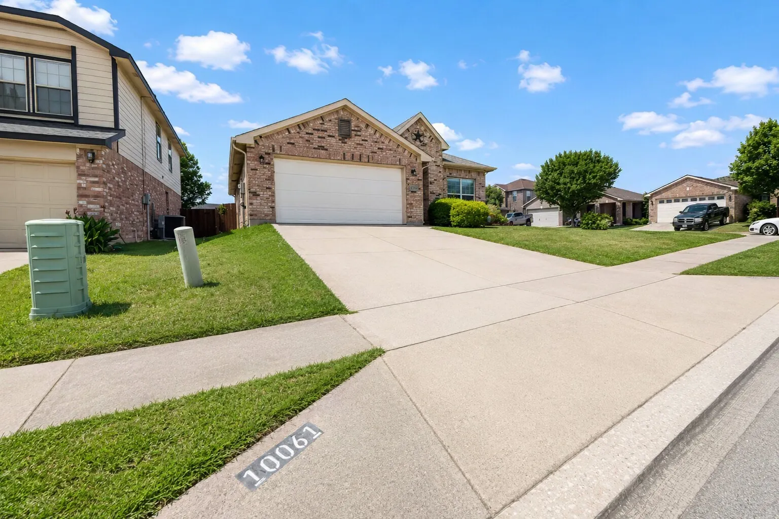 Single Family Residence For Rent in Tarrant County , 10061 Pronghorn Lane, Fort Worth, Texas 76108, 3 Bedrooms, 2 Bathrooms, 2 Garage spaces, 1,694 Sqft, built in 2008, Price $1,995, mls#21279320, Real Estate Agent in Fort Worth, Homes For Rent in Tarrant county, Homes For Rent in Fort Worth, Realtor in Fort Worth Texas, Real Estate Brokerage Independent Realty Texas, Luminita Cordes Realtor