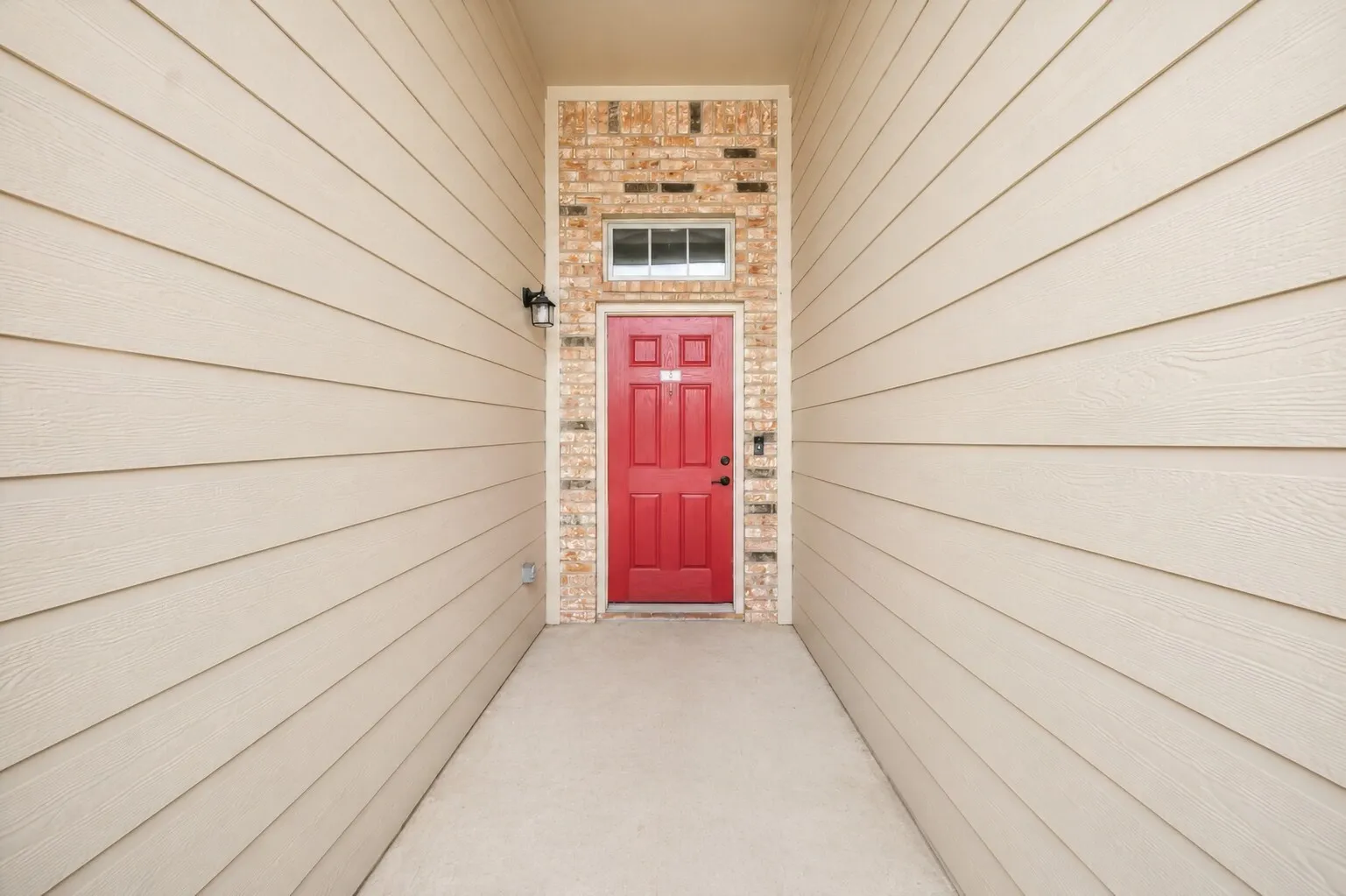 Single Family Residence For Rent in Tarrant County , 10061 Pronghorn Lane, Fort Worth, Texas 76108, 3 Bedrooms, 2 Bathrooms, 2 Garage spaces, 1,694 Sqft, built in 2008, Price $1,995, mls#21279320, Real Estate Agent in Fort Worth, Homes For Rent in Tarrant county, Homes For Rent in Fort Worth, Realtor in Fort Worth Texas, Real Estate Brokerage Independent Realty Texas, Luminita Cordes Realtor