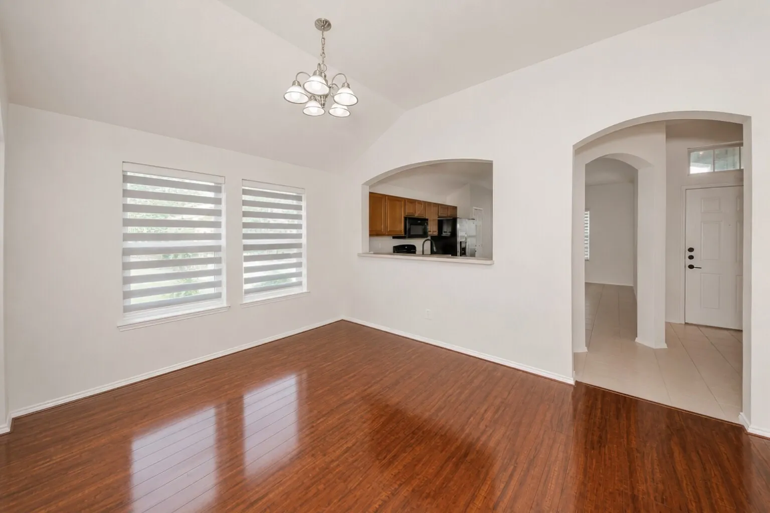 Single Family Residence For Rent in Tarrant County , 10061 Pronghorn Lane, Fort Worth, Texas 76108, 3 Bedrooms, 2 Bathrooms, 2 Garage spaces, 1,694 Sqft, built in 2008, Price $1,995, mls#21279320, Real Estate Agent in Fort Worth, Homes For Rent in Tarrant county, Homes For Rent in Fort Worth, Realtor in Fort Worth Texas, Real Estate Brokerage Independent Realty Texas, Luminita Cordes Realtor