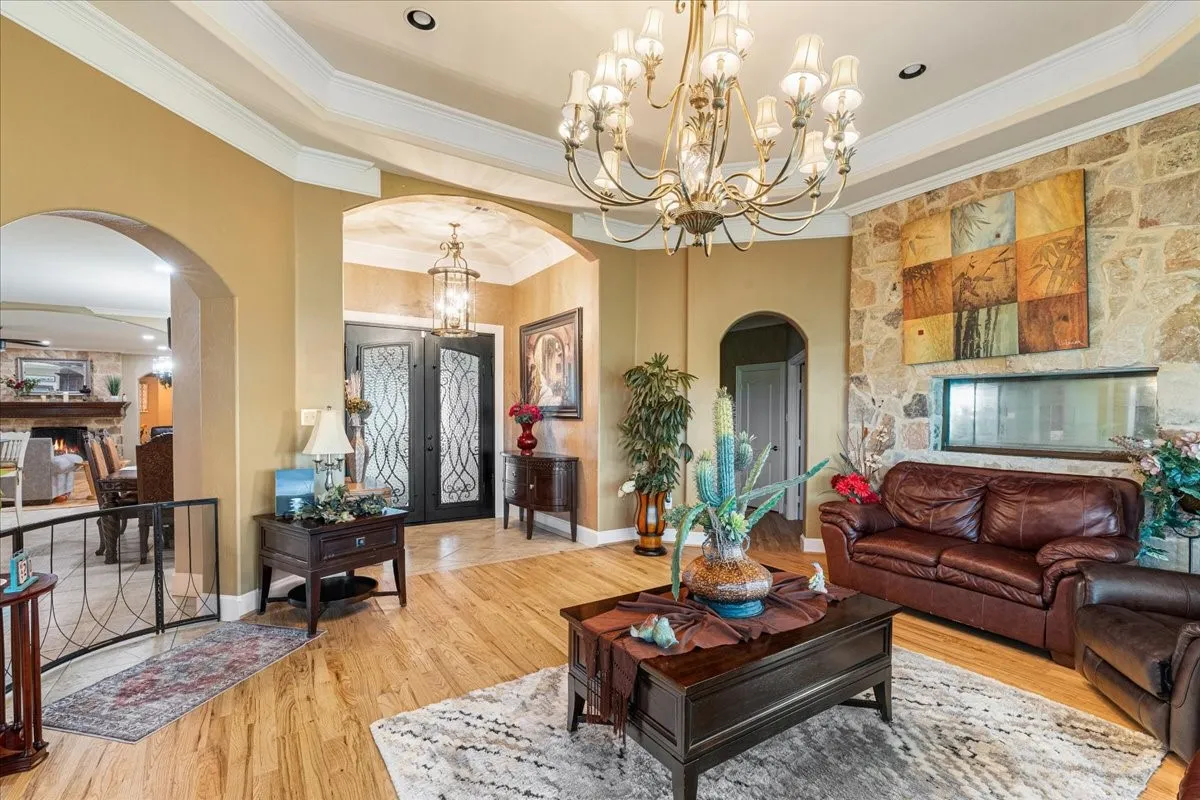 Single Family Residence For Sale in Ellis County , 3795 Fm 66, Waxahachie, Texas 75167, 5 Bedroom, 5 Bathroom, 2 Garage spaces, 4,123 Sqft, built in 2005, mls#21290485, Real Estate Agent in Waxahachie, Homes For Sale in Ellis county, Homes For Sale in Waxahachie, Realtor in Waxahachie Texas, Real Estate Brokerage Independent Realty Texas, Luminita Cordes Realtor