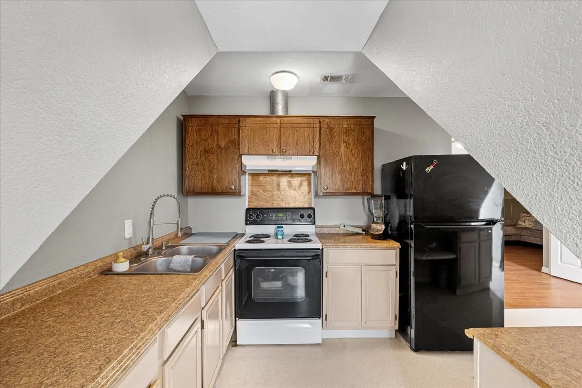 garage apartment
