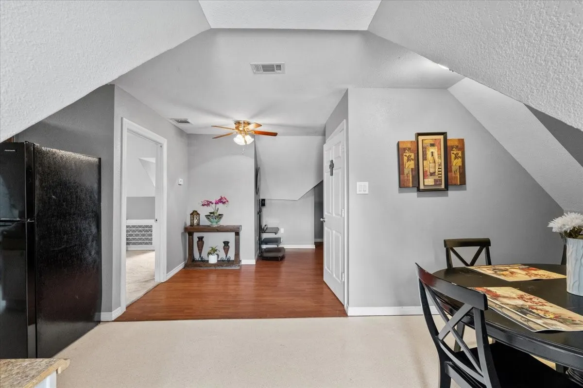 garage apartment