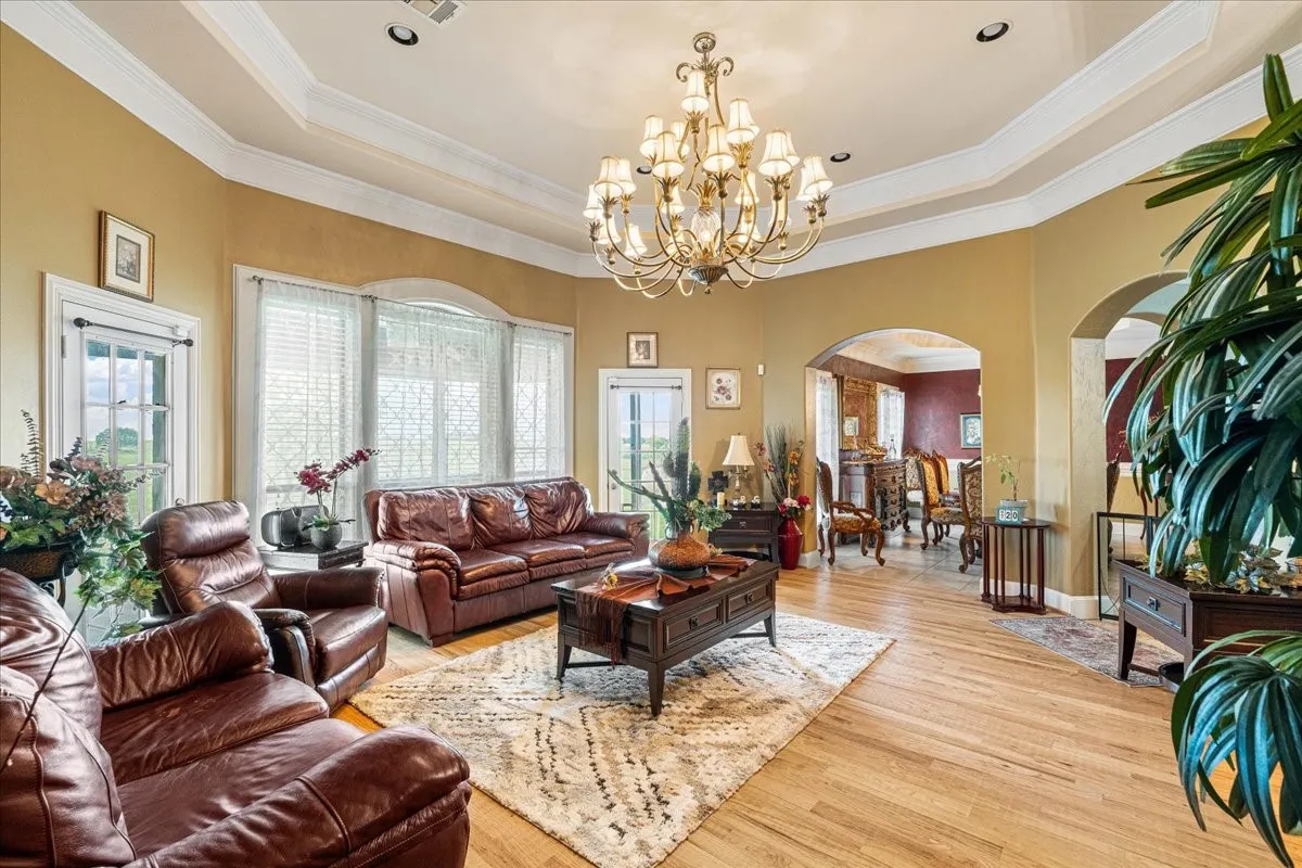 Single Family Residence For Sale in Ellis County , 3795 Fm 66, Waxahachie, Texas 75167, 5 Bedroom, 5 Bathroom, 2 Garage spaces, 4,123 Sqft, built in 2005, mls#21290485, Real Estate Agent in Waxahachie, Homes For Sale in Ellis county, Homes For Sale in Waxahachie, Realtor in Waxahachie Texas, Real Estate Brokerage Independent Realty Texas, Luminita Cordes Realtor