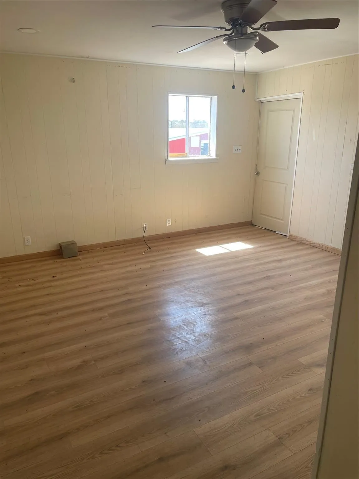 Farm For Sale in Wise County , 6437 FM 920, Bridgeport, Texas 76426, 1 Bedroom, 1 Bathroom, Garage spaces, 864 Sqft, built in 1970, Price $799,000, mls#21302236, Real Estate Agent in Bridgeport, Homes For Sale in Wise county, Homes For Sale in Bridgeport, Realtor in Bridgeport Texas, Real Estate Brokerage Independent Realty Texas, Luminita Cordes Realtor
