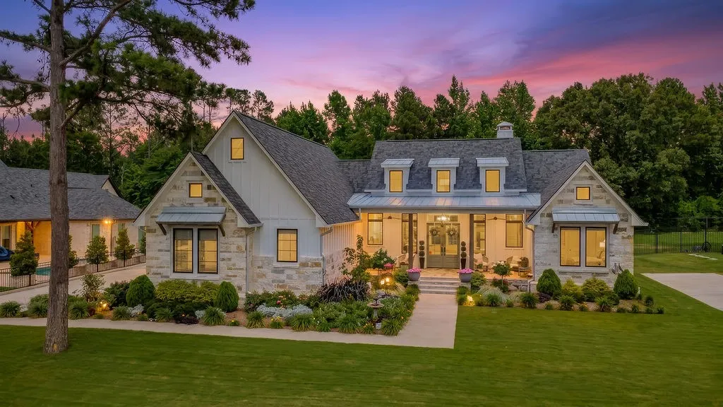 Single Family Residence For Sale in Smith County , 119 Ryder Cup Trail, Hideaway, Texas 75771, 3 Bedroom, 2 Bathroom, 2 Garage spaces, 2,422 Sqft, built in 2022, mls#21302240, Real Estate Agent in Hideaway, Homes For Sale in Smith county, Homes For Sale in Hideaway, Realtor in Hideaway Texas, Real Estate Brokerage Independent Realty Texas, Luminita Cordes Realtor