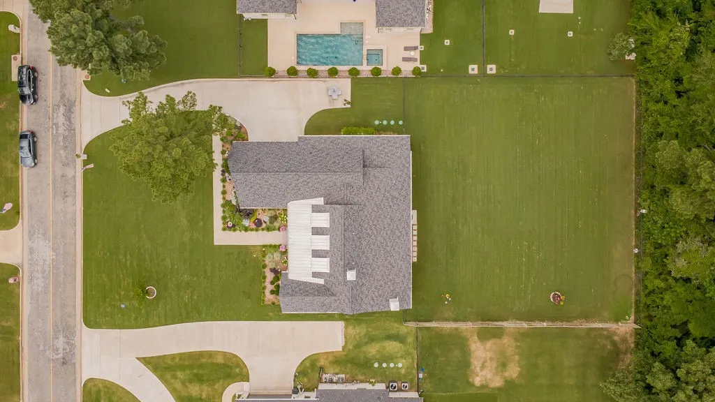 Single Family Residence For Sale in Smith County , 119 Ryder Cup Trail, Hideaway, Texas 75771, 3 Bedroom, 2 Bathroom, 2 Garage spaces, 2,422 Sqft, built in 2022, mls#21302240, Real Estate Agent in Hideaway, Homes For Sale in Smith county, Homes For Sale in Hideaway, Realtor in Hideaway Texas, Real Estate Brokerage Independent Realty Texas, Luminita Cordes Realtor