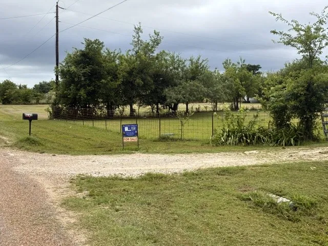 Single Family Residence For Sale in Kaufman County , 6709 Sue Ann Lane, Terrell, Texas 75161, 2 Bedroom, 1 Bathroom, Garage spaces, 879 Sqft, built in 2012, mls#21290790, Real Estate Agent in Terrell, Homes For Sale in Kaufman county, Homes For Sale in Terrell, Realtor in Terrell Texas, Real Estate Brokerage Independent Realty Texas, Luminita Cordes Realtor