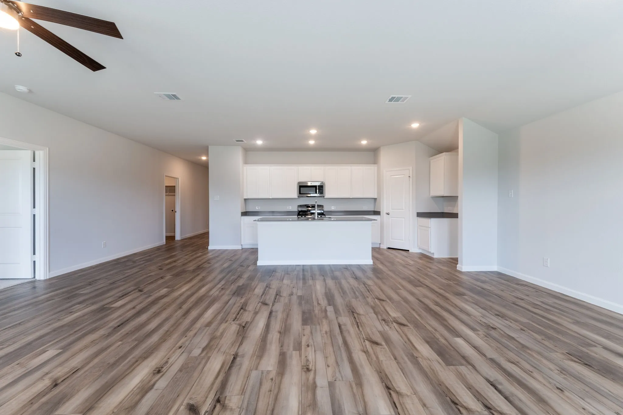 Single Family Residence For Rent in Collin County , 3745 Priaire Chapel Road, Royse City, Texas 75189, 4 Bedroom, 2 Bathroom, 2 Garage spaces, 1,962 Sqft, built in 2026, mls#21302246, Real Estate Agent in Royse City, Homes For Rent in Collin county, Homes For Rent in Royse City, Realtor in Royse City Texas, Real Estate Brokerage Independent Realty Texas, Luminita Cordes Realtor
