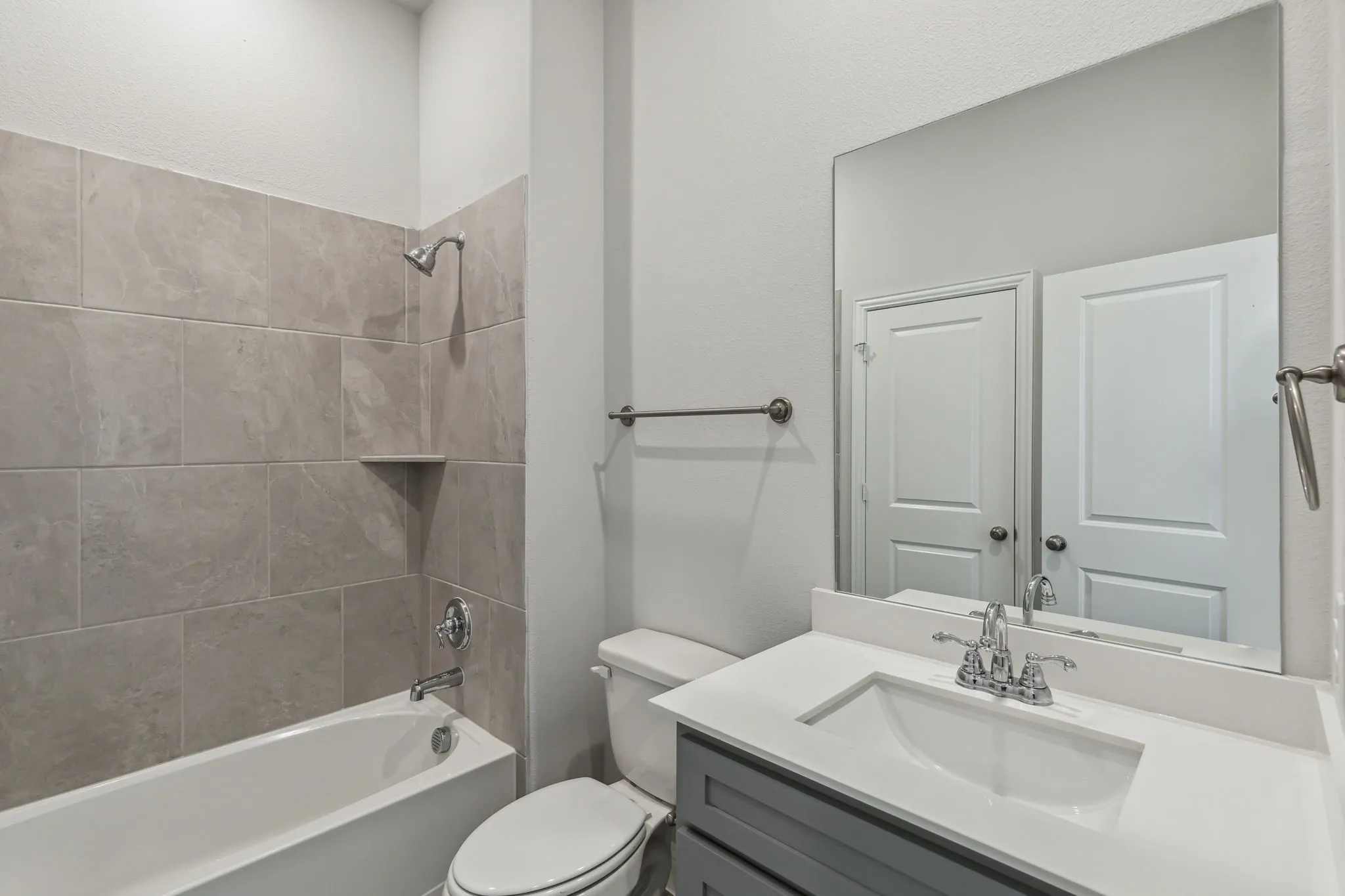 Single Family Residence For Sale in Collin County , 609 Amenduni Lane, Anna, Texas 75409, 5 Bedroom, 5 Bathroom, 2 Garage spaces, 3,503 Sqft, built in 2023, mls#21302259, Real Estate Agent in Anna, Homes For Sale in Collin county, Homes For Sale in Anna, Realtor in Anna Texas, Real Estate Brokerage Independent Realty Texas, Luminita Cordes Realtor