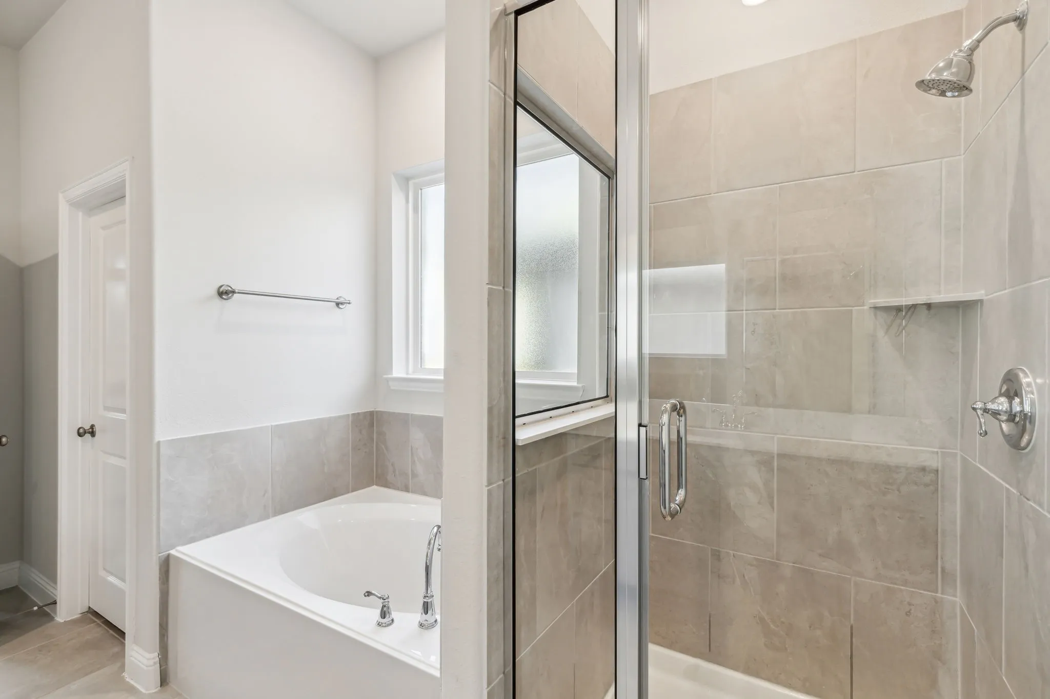 Single Family Residence For Sale in Collin County , 609 Amenduni Lane, Anna, Texas 75409, 5 Bedroom, 5 Bathroom, 2 Garage spaces, 3,503 Sqft, built in 2023, mls#21302259, Real Estate Agent in Anna, Homes For Sale in Collin county, Homes For Sale in Anna, Realtor in Anna Texas, Real Estate Brokerage Independent Realty Texas, Luminita Cordes Realtor