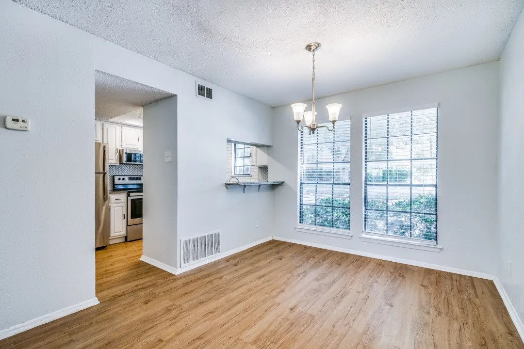 Condominium For Sale in Dallas County , 3635 Garden Brook Drive 10100, Farmers Branch, Texas 75234, 2 Bedroom, 3 Bathroom, Garage spaces, 1,304 Sqft, built in 1983, mls#21301734, Real Estate Agent in Farmers Branch, Homes For Sale in Dallas county, Homes For Sale in Farmers Branch, Realtor in Farmers Branch Texas, Real Estate Brokerage Independent Realty Texas, Luminita Cordes Realtor